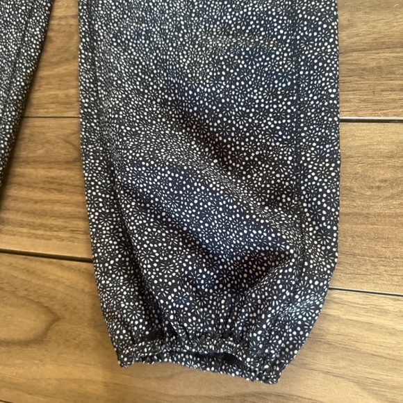 Lululemon | Om Pant | Size 2 | Dark Blue + Dot Print - Picture 6 of 8
